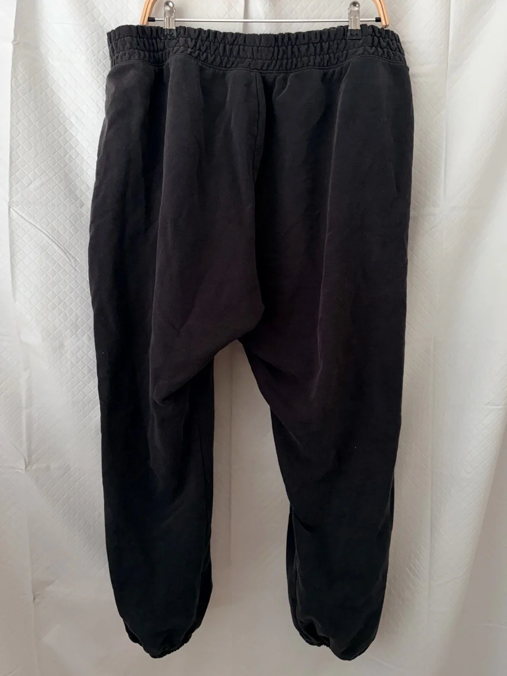 Men's Black Relaxed-Fit Elastic Waist Jogger Pants